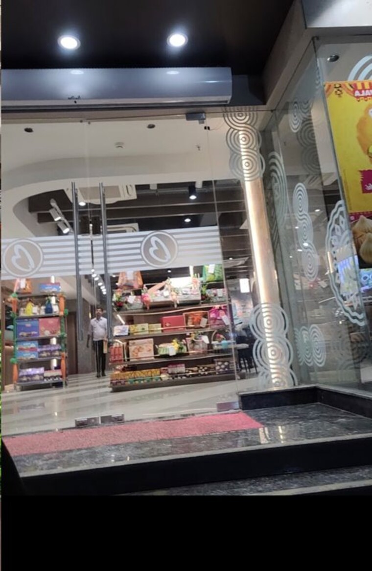 Exterior View, gomti nagar Commercial Showroom 5000 Sq.Ft. In Gomti Nagar Lucknow 10243878