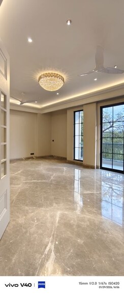 3 BHK + Servant Room Builder Floor For Sale in Defence Colony