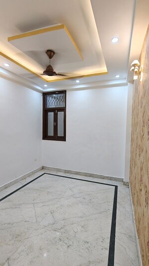 Room in 2 BHK Builder Floor at Malviya Nagar – for Rent