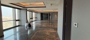 Room in 4 BHK Apartment at Lodha Trump Tower, Worli – for Rent