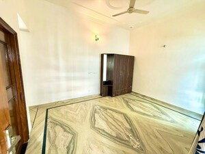 1 RK Builder Floor For Rent in Hathibarkala Estate