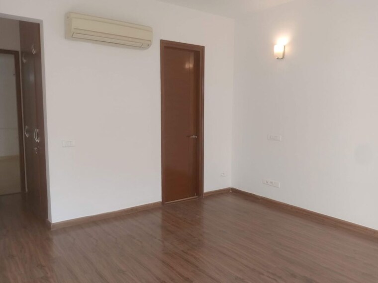 Room, emaar-the-vilas 5 Bedroom 360 Sq.Yd. Villa In Sector 25 Gurgaon 10243918