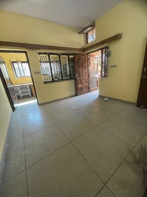 2 BHK Builder Floor For Rent in Jakhan