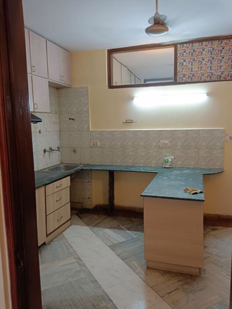 Kitchen, lajpat nagar 4 2 Bedroom 1011 Sq.Ft. Builder Floor In Lajpat Nagar 4 Delhi 10243919