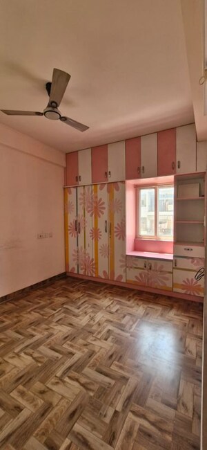 Room in 2 BHK Builder Floor at Kondapur – for Rent