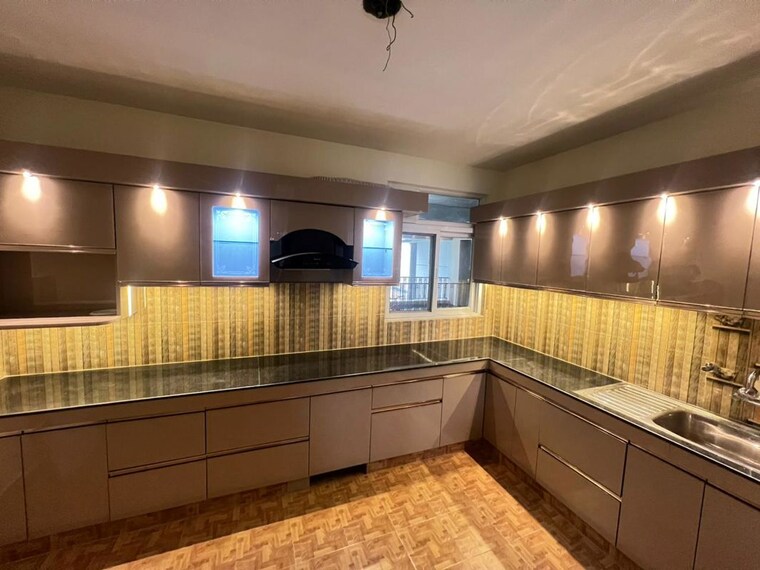 Kitchen, lda-janeshwar-enclave 3.5 Bedroom 2200 Sq.Ft. Apartment In Jankipuram Lucknow 10243966