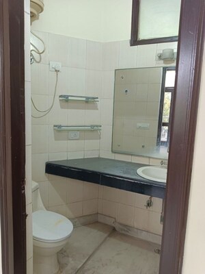 Bathroom in 3.5 BHK Builder Floor at Lajpat Nagar 4 – for Rent