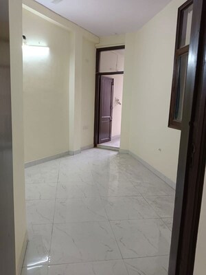Room in 3.5 BHK Builder Floor at Lajpat Nagar 4 – for Rent