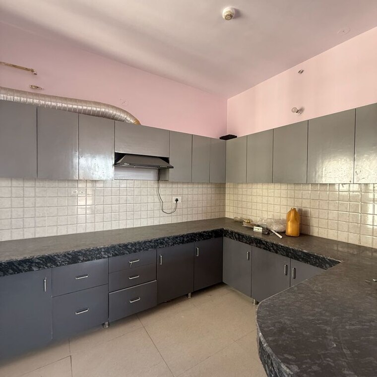Kitchen, paarth-aadyant 3.5 Bedroom 1900 Sq.Ft. Apartment In Sushant Golf City Lucknow 10243971