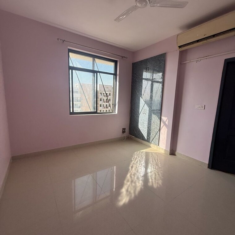 Room, paarth-aadyant 3.5 Bedroom 1900 Sq.Ft. Apartment In Sushant Golf City Lucknow 10243971