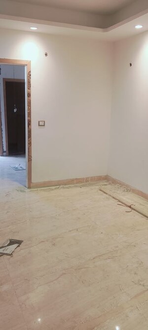 Room in 1 BHK Builder Floor at CGHS Shatabdi Enclave, Sector 49 – for Sale