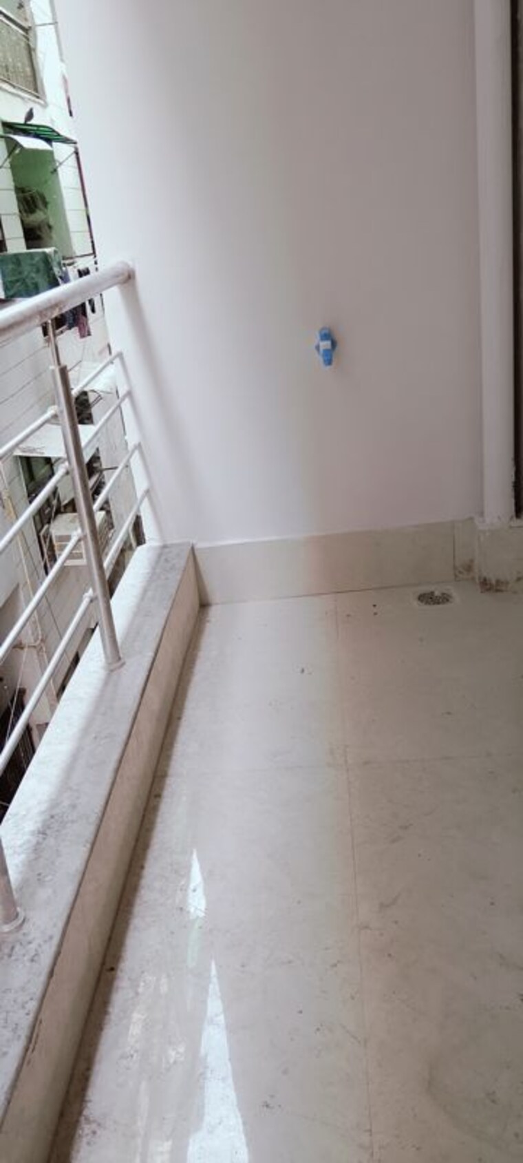 Balcony, cghs-shatabdi-enclave 1 Bedroom 500 Sq.Ft. Builder Floor In Sector 49 Noida 10243986