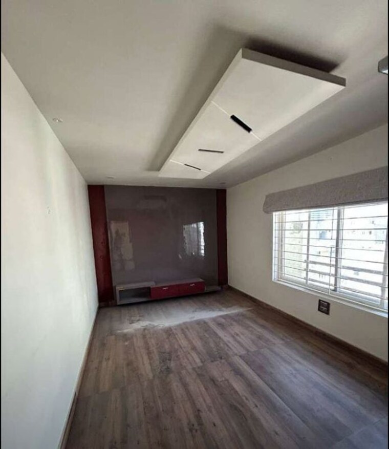 Room, kondapur 3 Bedroom 3000 Sq.Ft. Apartment In Kondapur Hyderabad 10243998