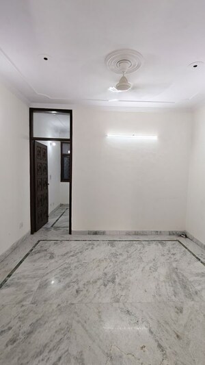 Room in 2 BHK Builder Floor at Malviya Nagar – for Rent