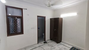 Room in 2 BHK Builder Floor at Malviya Nagar – for Rent