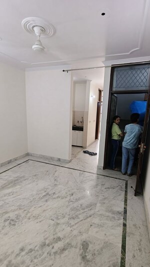 Room in 2 BHK Builder Floor at Malviya Nagar – for Rent