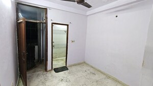 Room in 1 BHK Builder Floor at Malviya Nagar – for Rent