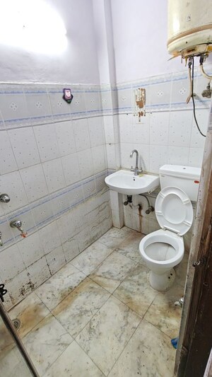Bathroom in 1 BHK Builder Floor at Malviya Nagar – for Rent