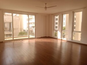 Room in 5 BHK Villa at Emaar The Vilas, Sector 25 – for Rent