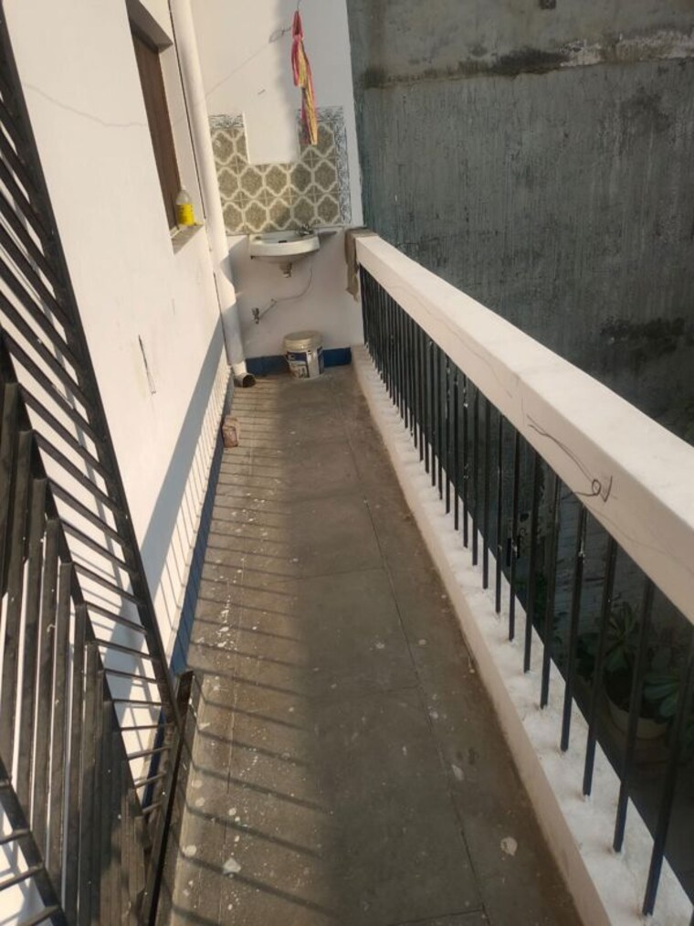 Balcony, rahim nagar 3 Bedroom 1000 Sq.Ft. Builder Floor In Rahim Nagar Lucknow 10244063