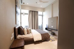4 BHK + Pooja Room Apartment For Sale in Lokhandwala Minerva Mahalaxmi