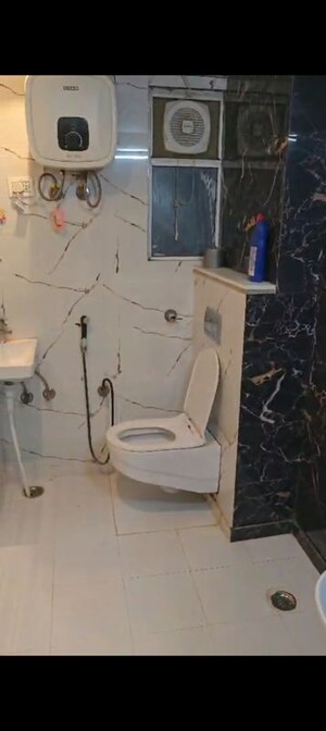 Master Bedroom in 4 BHK Apartment at Windsor Paradise 2, Raj Nagar Extension – for Sale
