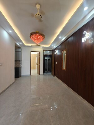 Room in 3 BHK Builder Floor at Sarfabad Village – for Sale