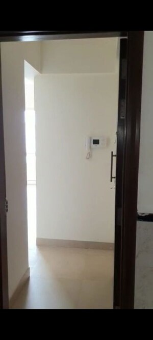 Room in 2 BHK Apartment at Omkar Ananta, Goregaon East – for Sale