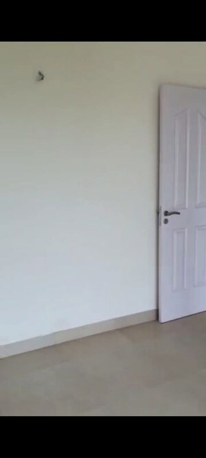 Room in 2 BHK Apartment at Omkar Ananta, Goregaon East – for Sale