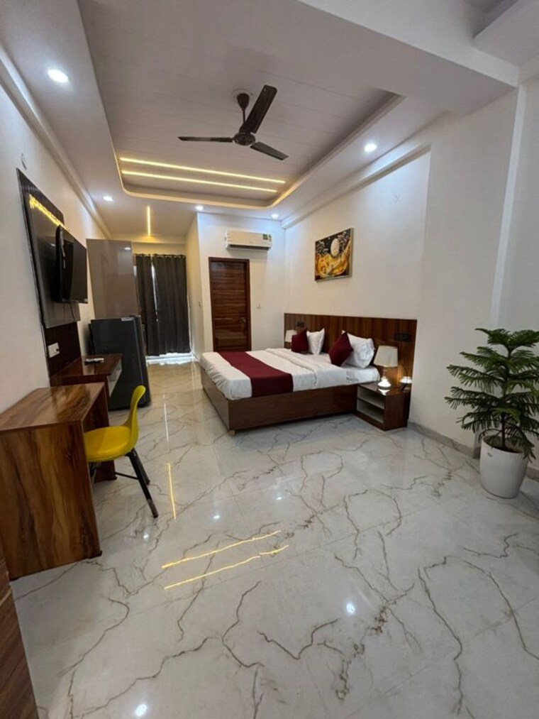 Room, sector 32 Studio 650 Sq.Ft. Builder Floor In Sector 32 Gurgaon 10238056