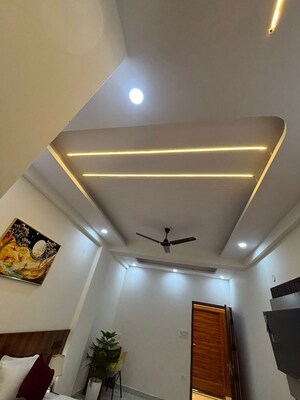 Furnished Amenities in Studio Builder Floor at Sector 32 – for Rent