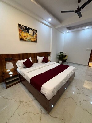 Bedroom in Studio Builder Floor at Sector 32 – for Rent