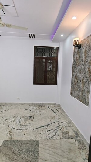 Room in 2 BHK Builder Floor at Malviya Nagar – for Rent