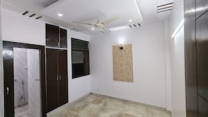Room in 2 BHK Builder Floor at Malviya Nagar – for Rent