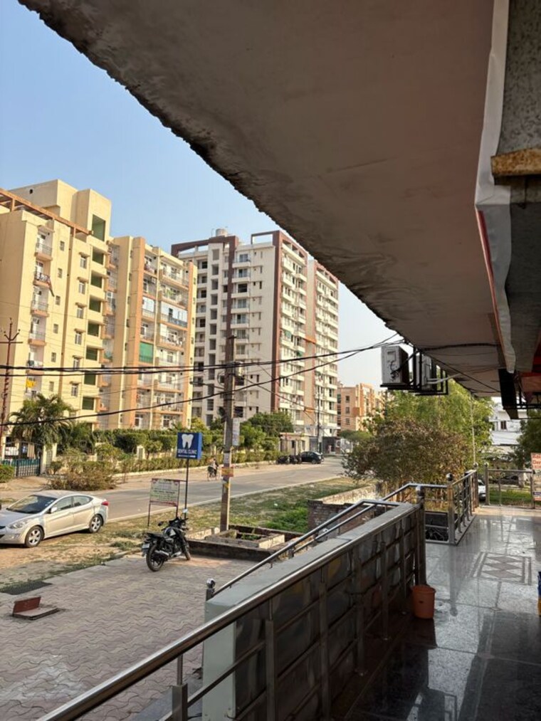 Exterior View, aditya-royal-crescent 2 Bedroom 1270 Sq.Ft. Apartment In Amar Shaheed Path Lucknow 10006421