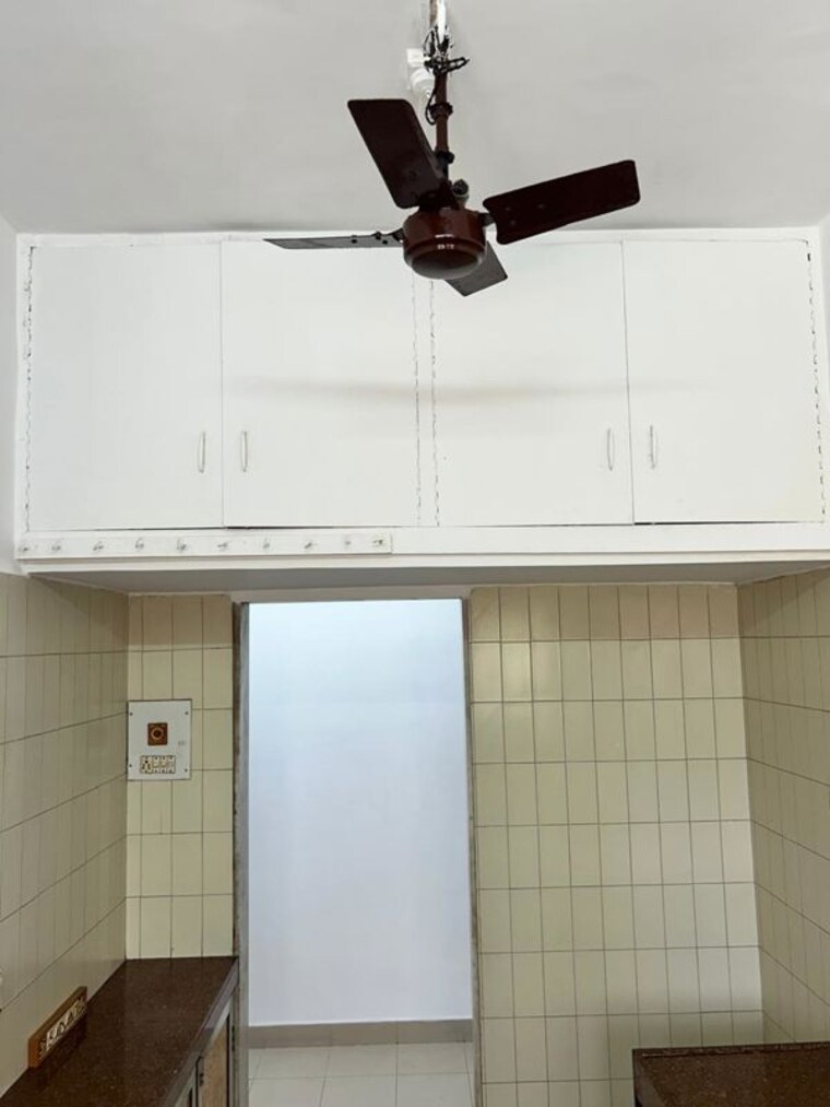 Bathroom, rajlaxmi-chs 2 Bedroom 750 Sq.Ft. Apartment In Dadar West Mumbai 10244166