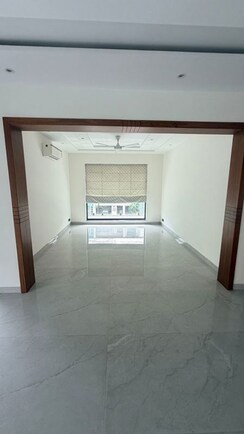 3 BHK + Pooja Room,Study Room Builder Floor For Rent in Sector 27