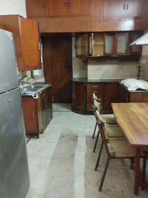 Dining area in 2 BHK Apartment at Mayur Vihar 1 – for Rent