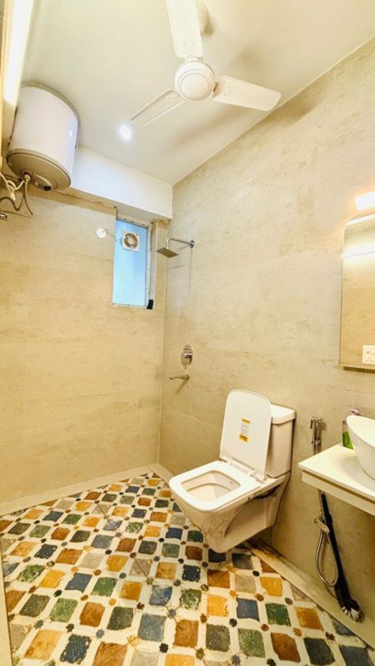 Bathroom, ambala highway 3 Bedroom 1250 Sq.Ft. Builder Floor In Ambala Highway Zirakpur 10244176