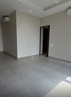 4 BHK + Pooja Room Apartment For Rent in Indiabulls Blu