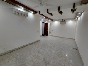 Room in 3 BHK Builder Floor at Greater Kailash ii – for Rent