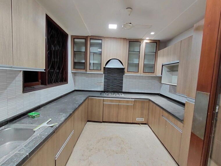 Kitchen, greater kailash ii 3 Bedroom 250 Sq.Yd. Builder Floor In Greater Kailash ii Delhi 10244180