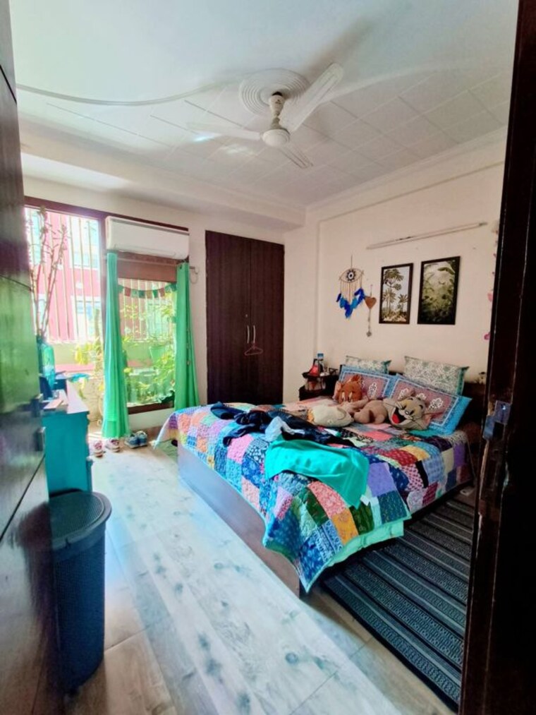 Bedroom, east of kailash 3 Bedroom 1750 Sq.Ft. Builder Floor In East Of Kailash Delhi 10244188