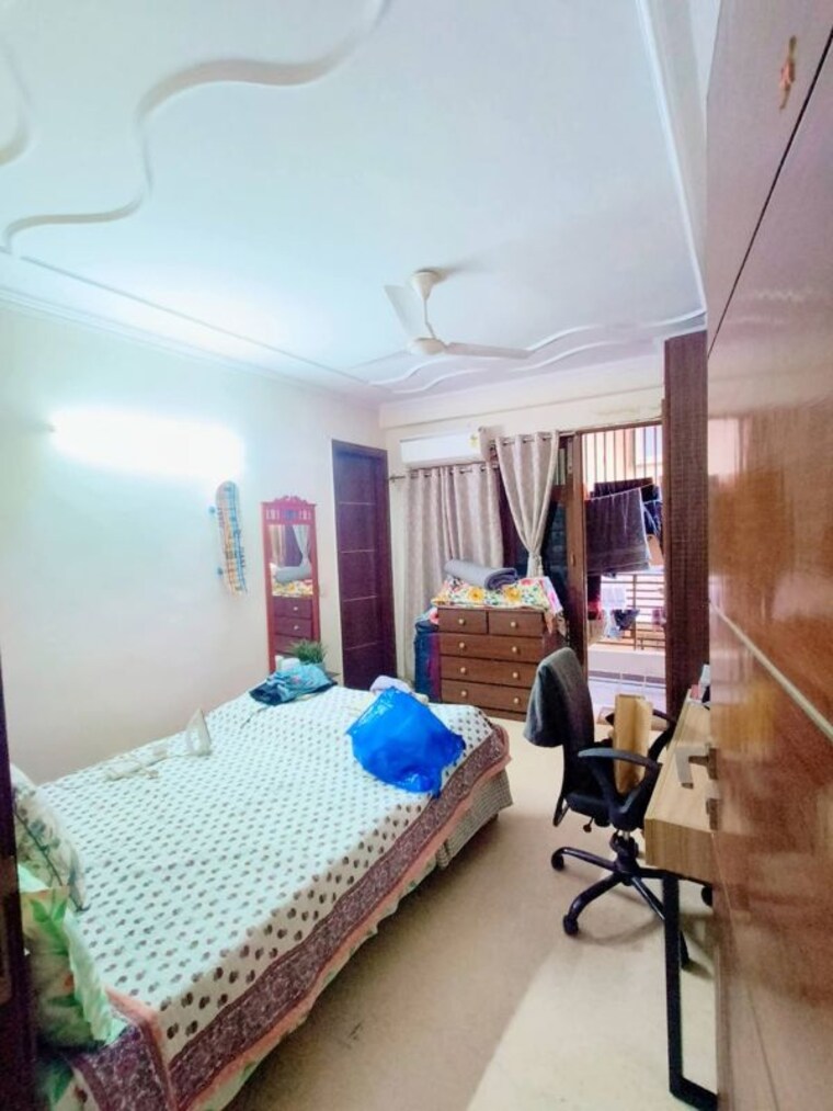 Bedroom, east of kailash 3 Bedroom 1750 Sq.Ft. Builder Floor In East Of Kailash Delhi 10244188