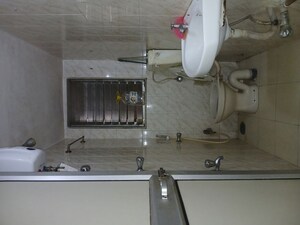 Furnished Amenities in 1 BHK Apartment at Jaspark CHS, Goregaon East – for Rent