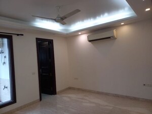 Room in 3 BHK Builder Floor at Greater Kailash I – for Rent