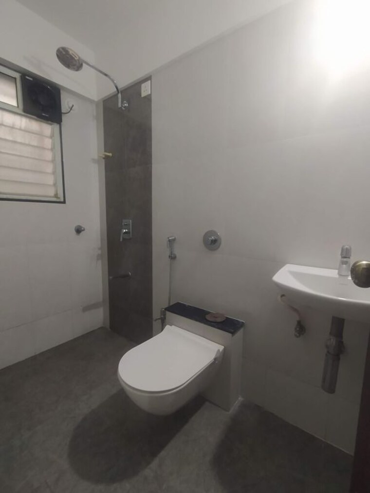 Bathroom, dhanlaxmi-residency-kothrud 2 Bedroom 850 Sq.Ft. Apartment In Kothrud Pune 10244209