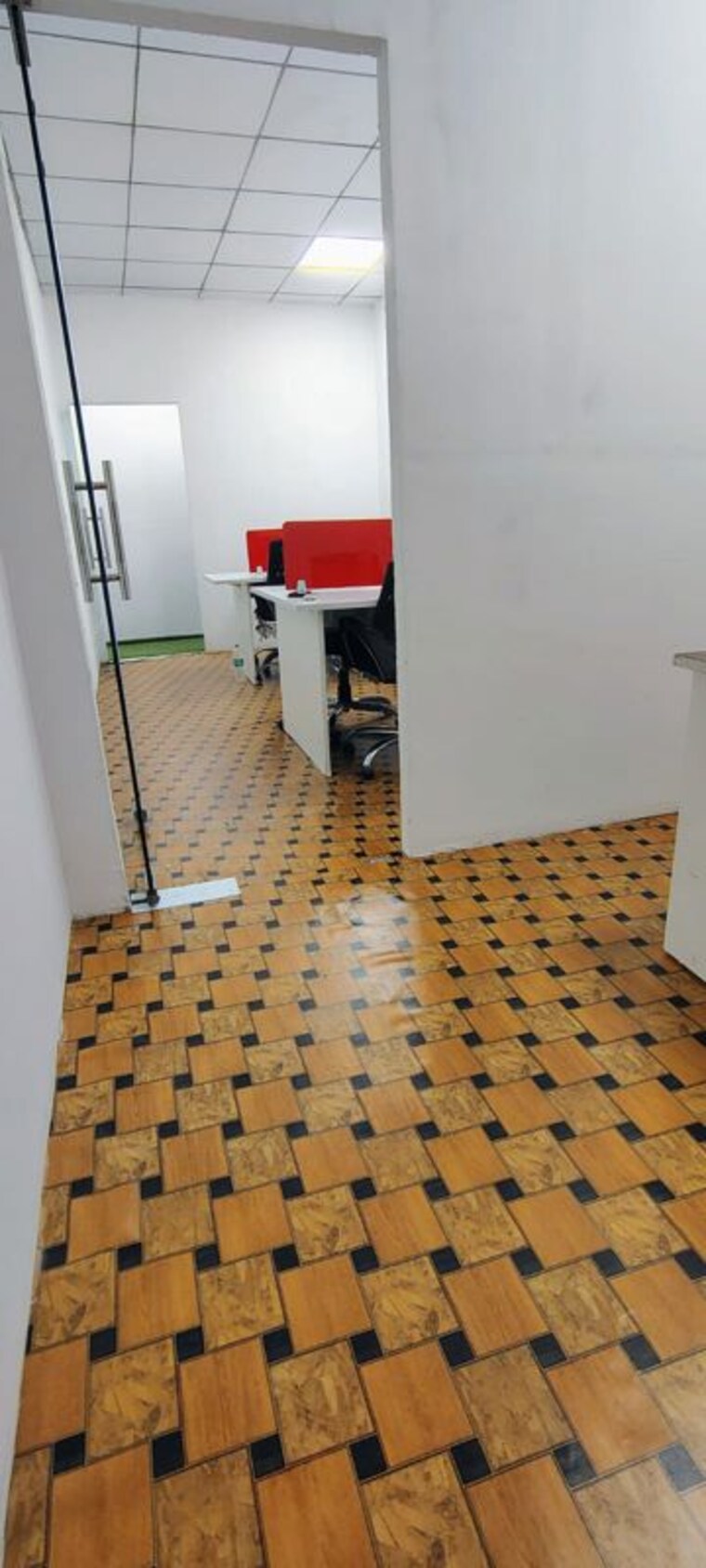 Team Area, sector 63 Commercial Office Space 700 Sq.Ft. In Sector 63 Noida 10244222