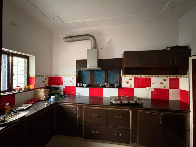 Kitchen, subhash nagar 6 Bedroom 1176 Sq.Ft. Independent House In Subhash Nagar Dehradun 10244240
