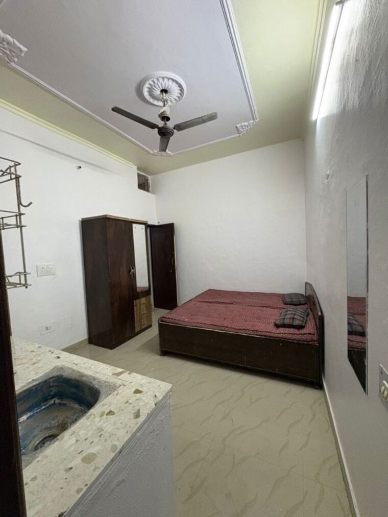 Bedroom, subhash nagar 6 Bedroom 1176 Sq.Ft. Independent House In Subhash Nagar Dehradun 10244240